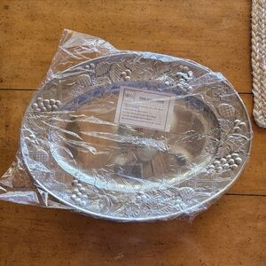 New Vintage 1990 Mikasa English Countryside Aluminum Platter